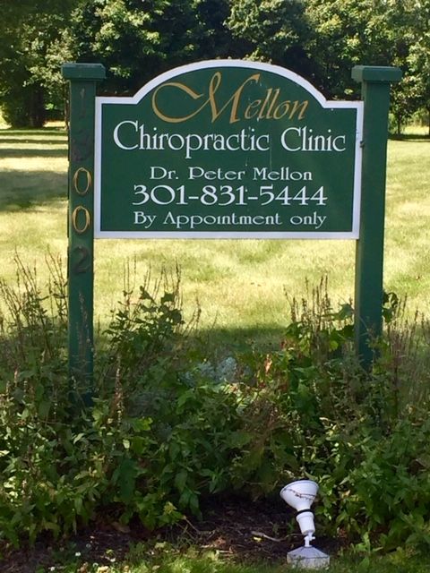 Mellon Chiropractic Clinic roadside sign